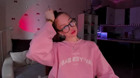 Snapshot of lababyalice chatting on February 1, 2026, 4:33 am Alice online show from February 1, 2026, 4:33 am