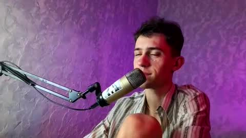 Snapshot of labour_guy chatting on March 4, 2025, 12:50 am Marco online show from March 4, 2025, 12:50 am