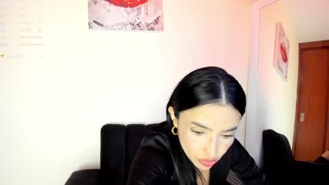 Snapshot of lace_victoria chatting on January 5, 2025, 3:00 am lace_victoria online show from January 5, 2025, 3:00 am