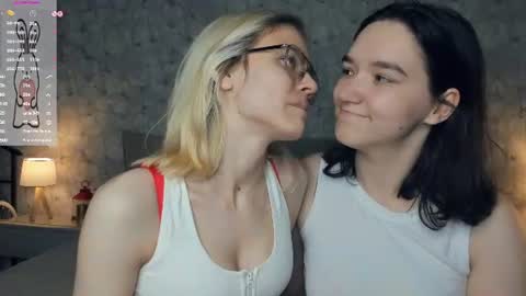 Violet and Isabel online show from July 21, 2026, 7:27 pm