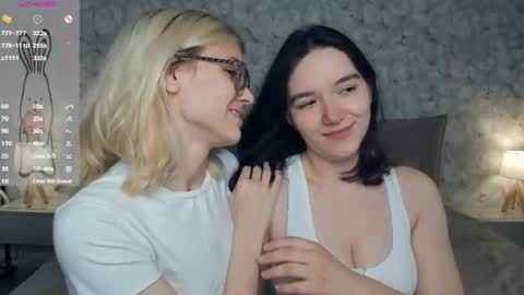 Violet and Isabel online show from July 27, 2026, 7:21 pm