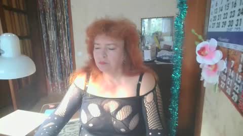 Snapshot of ladamay chatting on October 9, 2025, 11:52 am LadaMay online show from October 9, 2025, 11:52 am