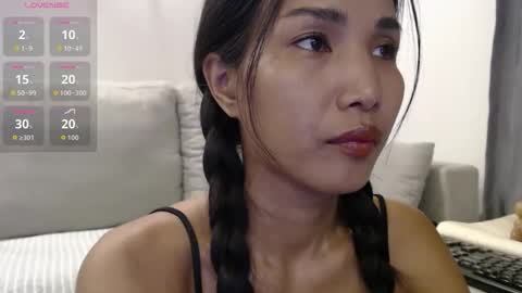 Mia online show from May 10, 2026, 4:45 pm