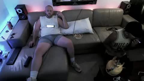 Snapshot of ladshed chatting on February 4, 2025, 3:26 pm Hectic online show from February 4, 2025, 3:26 pm