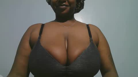lady_dearra online show from January 16, 2026, 3:43 am