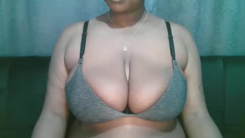 lady_dearra online show from March 4, 2026, 3:12 am