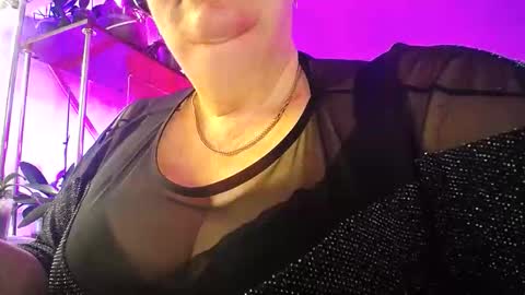 Lady Gloria online show from March 4, 2026, 5:35 am