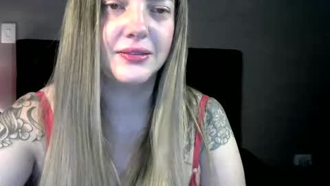 Snapshot of lady_khaleesi chatting on February 13, 2025, 4:43 am Lady khaleesi online show from February 13, 2025, 4:43 am
