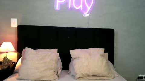 Snapshot of lady_khaleesi chatting on February 15, 2025, 8:11 pm Lady khaleesi online show from February 15, 2025, 8:11 pm
