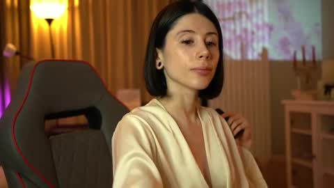 lady_nicolett online show from May 25, 2026, 3:34 am