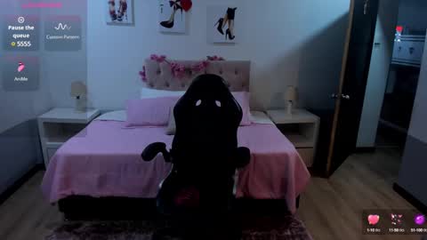 Snapshot of lady_noize chatting on March 6, 2025, 1:48 am Lady online show from March 6, 2025, 1:48 am