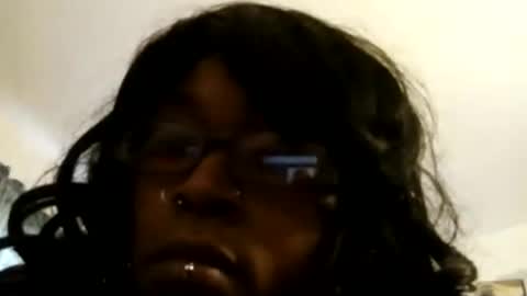 Snapshot of lady_suizid chatting on November 13, 2025, 6:51 pm Kinky Karamel online show from November 13, 2025, 6:51 pm