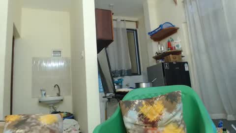 Snapshot of lady_twerky chatting on October 31, 2025, 1:50 am Maya online show from October 31, 2025, 1:50 am