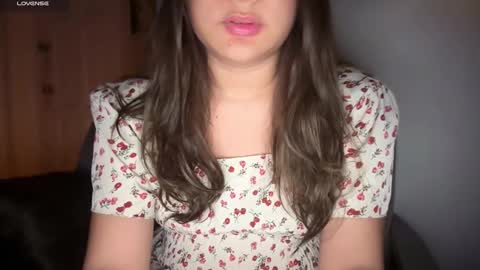 Snapshot of ladybird21 chatting on October 26, 2025, 4:29 am Aria online show from October 26, 2025, 4:29 am