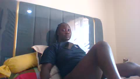 Snapshot of ladyblossoms19 chatting on December 11, 2024, 10:14 am lindah32 online show from December 11, 2024, 10:14 am