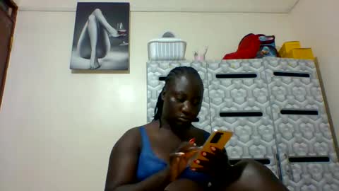 Snapshot of ladyblossoms19 chatting on December 21, 2024, 8:21 pm lindah32 online show from December 21, 2024, 8:21 pm