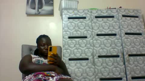 Snapshot of ladyblossoms19 chatting on January 8, 2025, 9:34 pm lindah32 online show from January 8, 2025, 9:34 pm