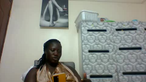 Snapshot of ladyblossoms19 chatting on January 13, 2025, 8:58 pm lindah32 online show from January 13, 2025, 8:58 pm