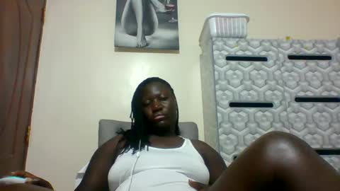 Snapshot of ladyblossoms19 chatting on January 15, 2025, 6:51 pm lindah32 online show from January 15, 2025, 6:51 pm