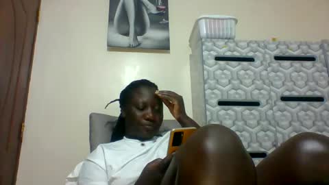 Snapshot of ladyblossoms19 chatting on January 15, 2025, 9:51 pm lindah32 online show from January 15, 2025, 9:51 pm