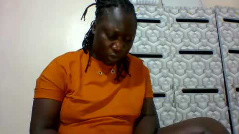 Snapshot of ladyblossoms19 chatting on January 26, 2025, 4:20 pm lindah32 online show from January 26, 2025, 4:20 pm