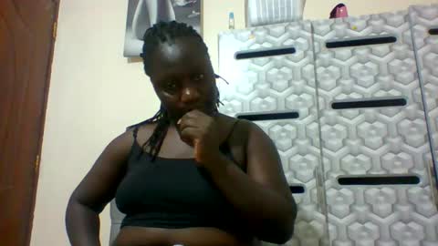 Snapshot of ladyblossoms19 chatting on January 30, 2025, 11:02 pm lindah32 online show from January 30, 2025, 11:02 pm