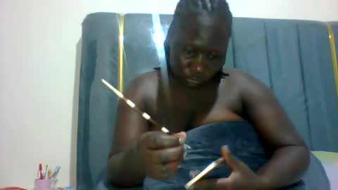 Snapshot of ladyblossoms19 chatting on February 16, 2025, 12:52 am lindah32 online show from February 16, 2025, 12:52 am