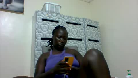 Snapshot of ladyblossoms19 chatting on March 4, 2025, 5:45 pm lindah32 online show from March 4, 2025, 5:45 pm