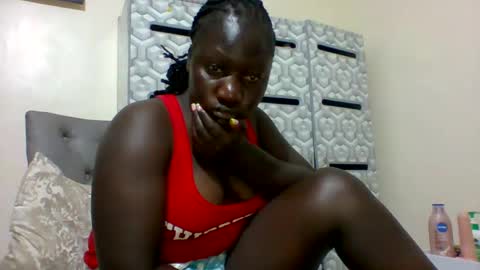 Snapshot of ladyblossoms19 chatting on March 6, 2025, 6:48 pm lindah32 online show from March 6, 2025, 6:48 pm