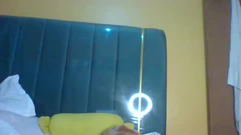 Snapshot of ladyblossoms19 chatting on September 22, 2025, 12:56 am lindah32 online show from September 22, 2025, 12:56 am