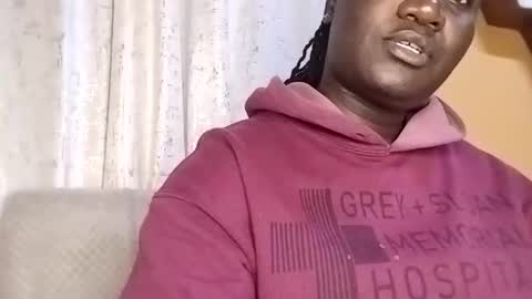 Snapshot of ladyblossoms19 chatting on September 25, 2025, 8:45 pm lindah32 online show from September 25, 2025, 8:45 pm