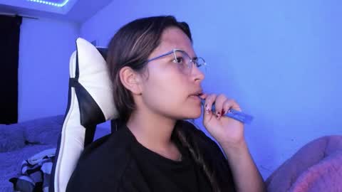  Lady  online show from February 27, 2026, 2:33 am