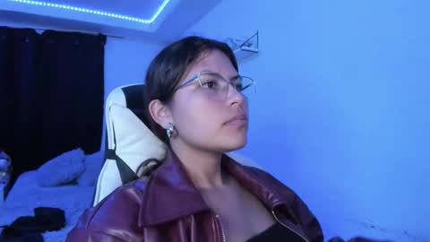  Lady  online show from March 21, 2026, 8:19 am