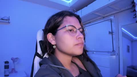  Lady  online show from June 4, 2026, 3:34 am