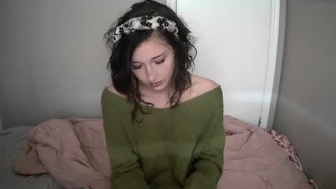 Snapshot of ladybughug chatting on January 10, 2025, 11:08 pm hugbug online show from January 10, 2025, 11:08 pm