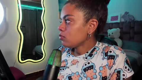 leidy daniela online show from February 21, 2025, 7:12 am