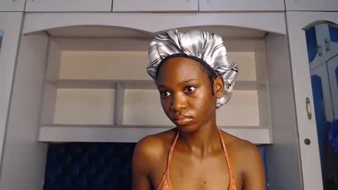 Snapshot of ladydiva69 chatting on February 25, 2025, 4:46 am ladydiva69 online show from February 25, 2025, 4:46 am