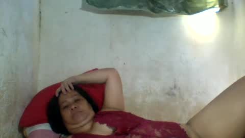 ladyjelyn69 online show from June 17, 2026, 4:37 am