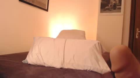 Snapshot of ladylanaxo chatting on December 19, 2024, 2:02 pm Next Stream online show from December 19, 2024, 2:02 pm