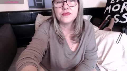 Snapshot of ladylanaxo chatting on October 16, 2025, 1:23 pm Next Stream online show from October 16, 2025, 1:23 pm