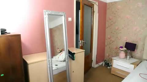 ladymariahx online show from December 15, 2024, 10:58 pm