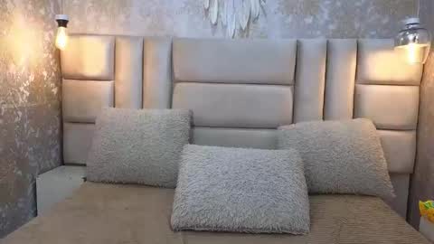 LadyMiaX online show from May 14, 2026, 4:30 am