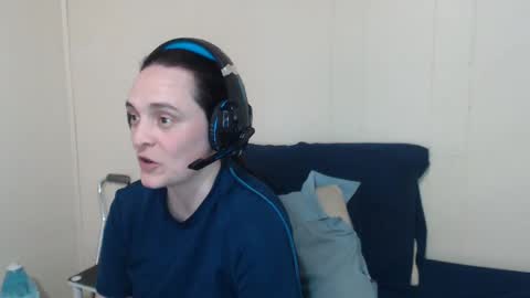 LadySlate online show from February 26, 2025, 2:48 am