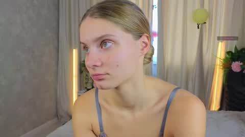 Lilia online show from October 11, 2025, 6:45 am