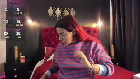 Snapshot of laia_jonees chatting on September 18, 2025, 12:29 pm Laia online show from September 18, 2025, 12:29 pm