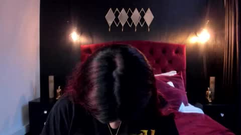 Laia  online show from February 9, 2026, 11:36 am