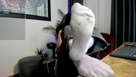 laila_angel online show from October 3, 2025, 2:08 am