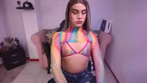 Camila online show from June 4, 2026, 2:50 am