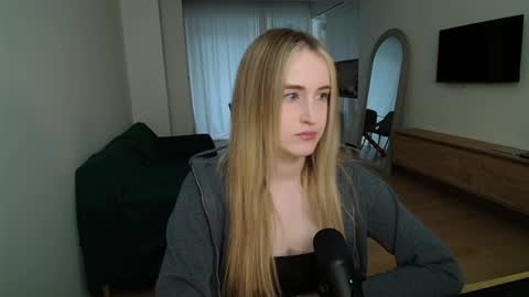 Snapshot of lailatoks chatting on March 28, 2026, 8:25 am lailatoks - TIP 100 tks get all my videos 22 VIDEOS SQUIRT PUSSY DILDO online show from March 28, 2026, 8:25 am