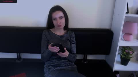 Snapshot of laimapinch_ chatting on January 12, 2025, 10:45 am Laima online show from January 12, 2025, 10:45 am